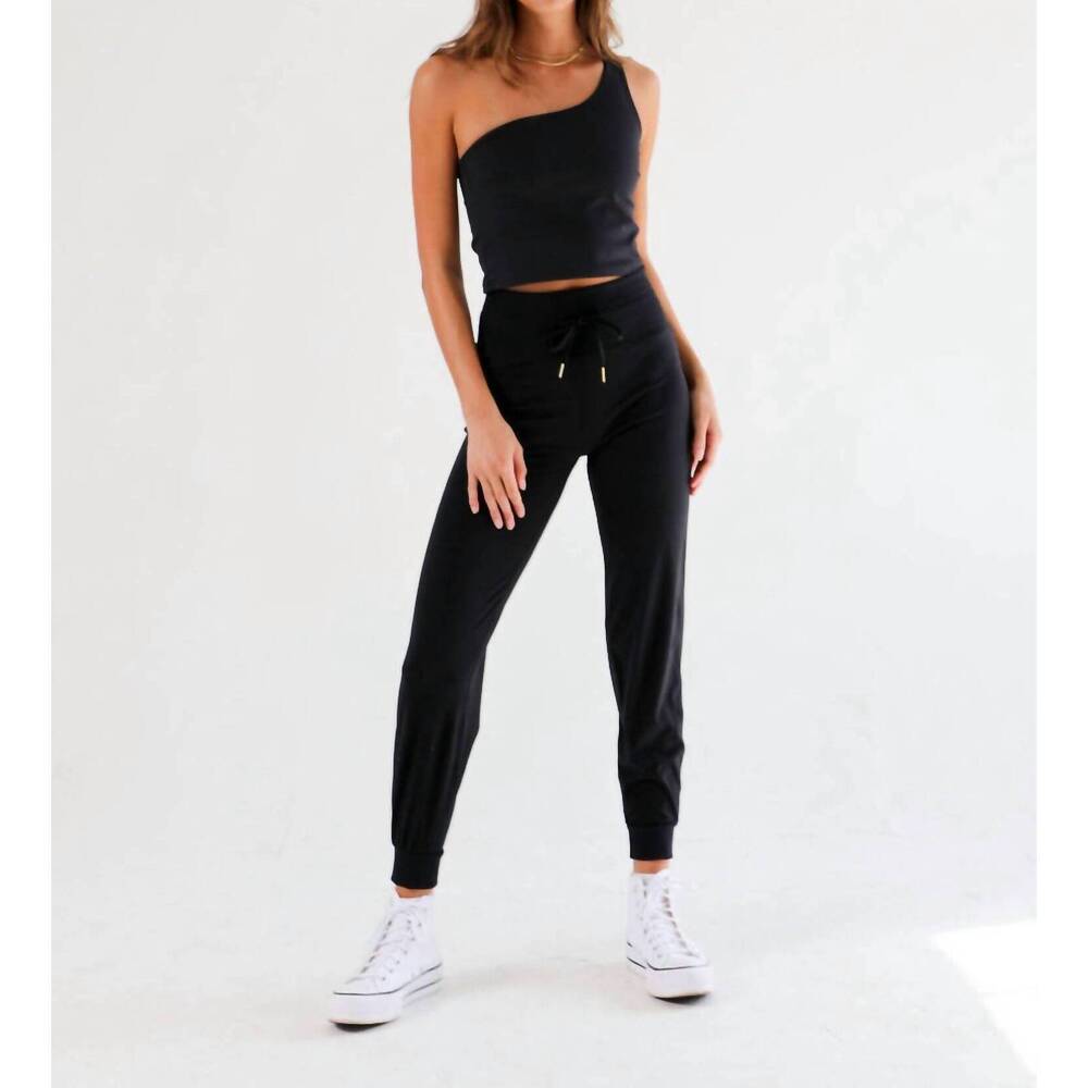 NEW PLAYGROUND ACTIVE cali tank top in black